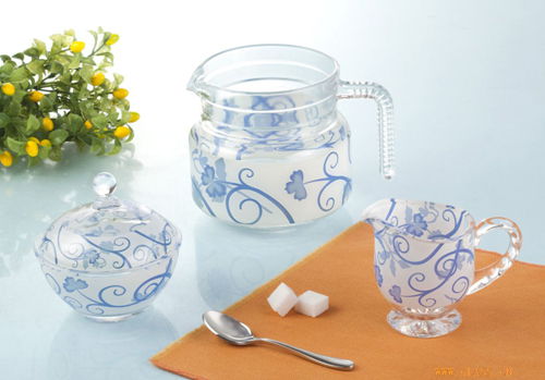 玻璃餐具標識不全 存安全隱患