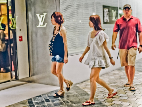 LV集團(tuán)上半年時(shí)裝皮具銷(xiāo)售業(yè)績(jī)?cè)鲩L(zhǎng)緩慢