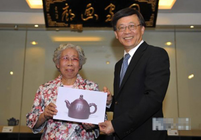 臺灣博物館獲贈宜興紫砂大師作品