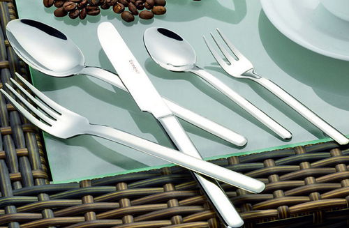 家庭餐具如何進行簡便的消毒？