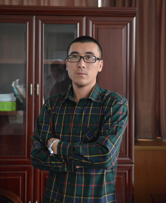 杭州門到門貿易馬良：美酒郁芬芳，玉碗盛來琥珀光