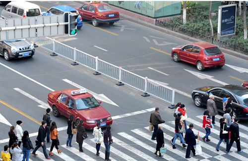 從“中國式過馬路”看禮品營銷