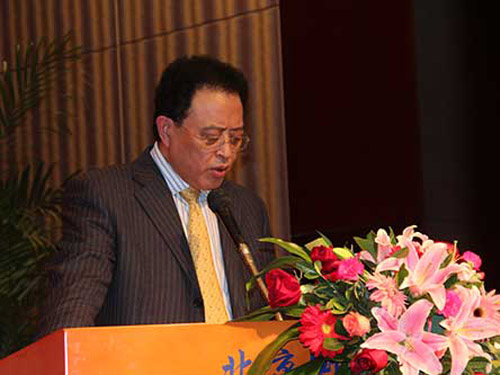 老鳳祥珠寶石力華：管理機(jī)制主推企業(yè)騰飛