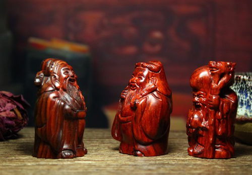 紅木擺件走俏歲末禮品市場(chǎng)