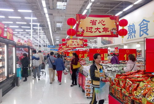 年貨市場中低價格禮盒銷售火爆