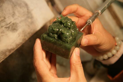 收藏和田玉器要做“有罪推定”