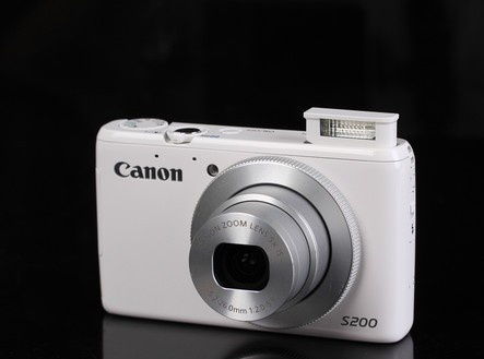 入門送禮首選：佳能便攜S200相機