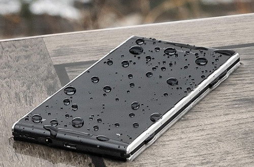 丹麥廠商推新款智能機Lumigon T2 HD