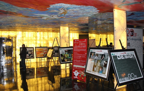 策展成為擴張權力的工具