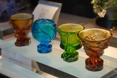 如何區分琉璃和天然水晶