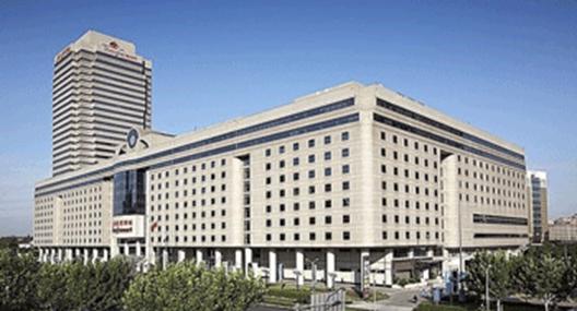 勵展華群15周年——風雨中依然華麗前行