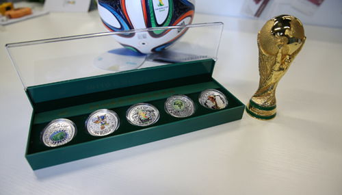 禮品讀心術，看80、90如何玩轉禮品“小時代”