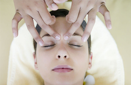 辦公室眼部按摩操手法詳解