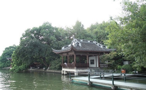 看！那些縈繞在美頸云肩邊的西湖美景（四）