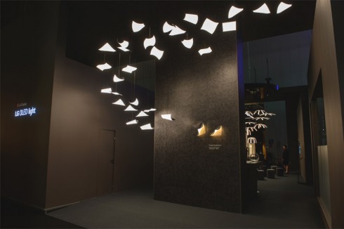 這是一款可以隨意彎折的LED燈帶！