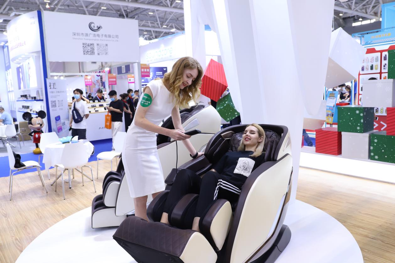 DEDAKJ德邇杰榮耀亮相深圳禮品展|為了人類健康，步履不停